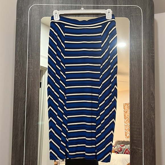 stripped midi skirt - Picture 2 of 2